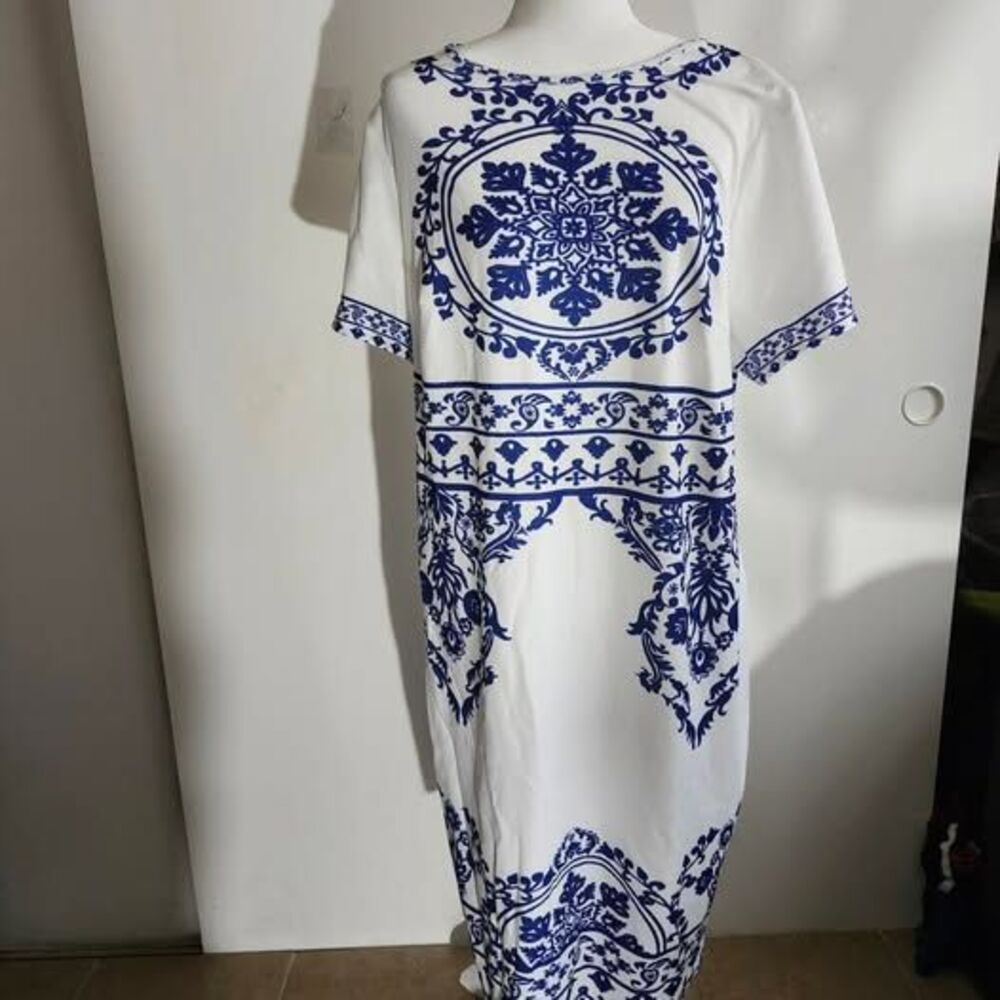 White with Blue Boho Print Short Sleeve Sheath Dress 20 4X
